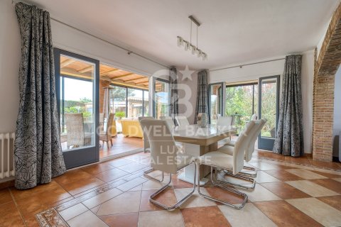 Willa w Peralada, Girona, Hiszpania 5 sypialni, 546 mkw. nr 160346 – zdjęcie 11