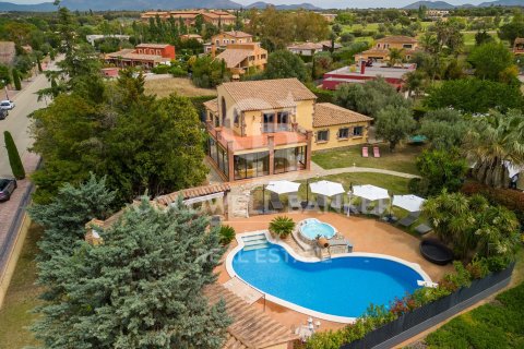 Villa à vendre à Peralada, Girona, Espagne, 5 chambres, 546 m2 No. 160346 - photo 3