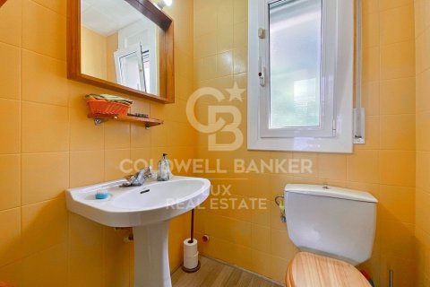 House for sale in Roses, Girona, Spain 4 bedrooms, 230 sq.m. No. 160343 - photo 11