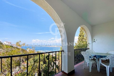House for sale in Roses, Girona, Spain 4 bedrooms, 230 sq.m. No. 160343 - photo 15