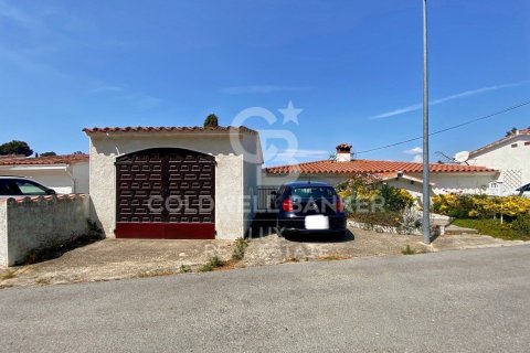 House for sale in Roses, Girona, Spain 4 bedrooms, 230 sq.m. No. 160343 - photo 13
