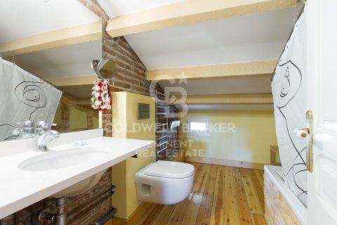 House for sale in Mataro, Barcelona, Spain 6 bedrooms, 435 sq.m. No. 160341 - photo 18