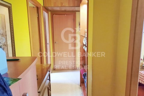 Продажа квартиры в Барселона, Испания 3 спальни, 99м2 №160342 - фото 7