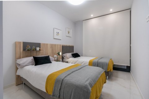 Apartamento en venta Benidorm, Alicante, España 2 dormitorios, 80 m2 No. 133676 - foto 25