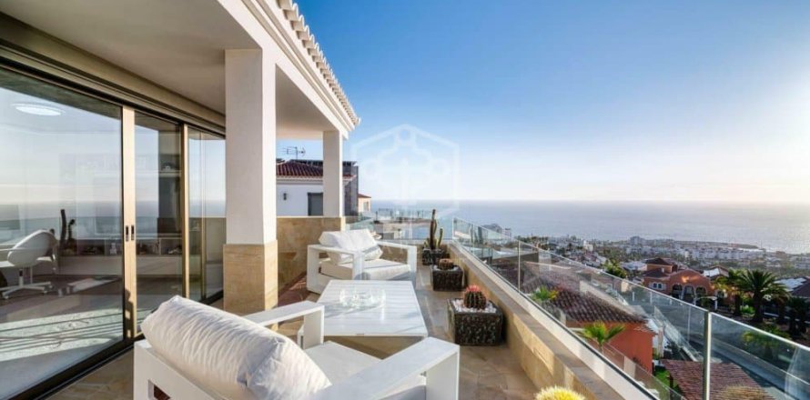 Villa à Adeje, Tenerife, Espagne 4 chambres, 550 m2 No. 164298