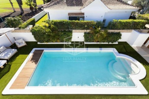 Villa à vendre à Adeje, Tenerife, Espagne, 5 chambres, 321 m2 No. 164299 - photo 8
