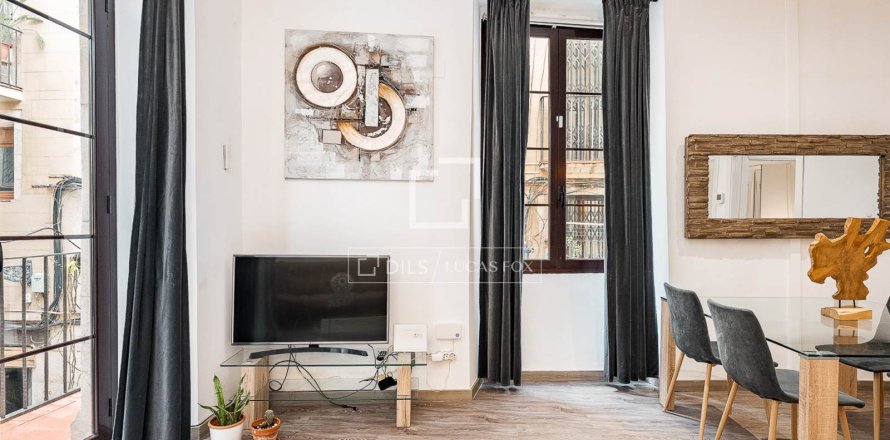 Apartamento en Barcelona, España 2 dormitorios, 77 m2 No. 160817