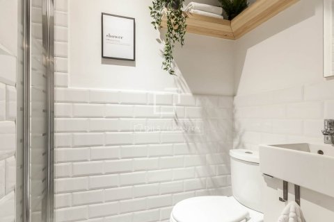 Huvila myytävänä Barcelona, Espanja, 2 makuuhuonetta, 77 m2 No. 160817 - kuva 21