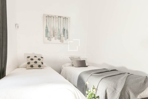 Huvila myytävänä Barcelona, Espanja, 2 makuuhuonetta, 77 m2 No. 160817 - kuva 15