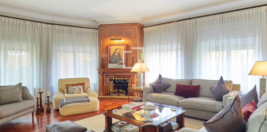 Apartment à Barcelona, Espagne 6 chambres, 453 m2 No. 160820