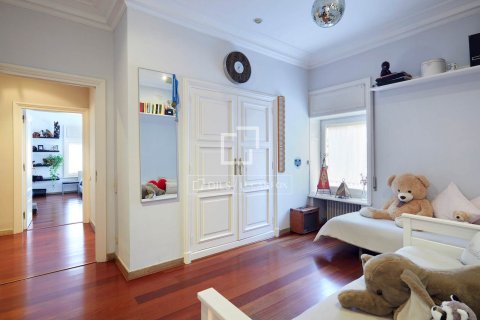 Apartment à vendre à Barcelona, Espagne, 6 chambres, 453 m2 No. 160820 - photo 28