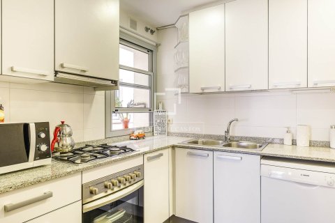 Apartament w Barcelona, Hiszpania 3 sypialnie, 98 mkw. nr 160821 – zdjęcie 10