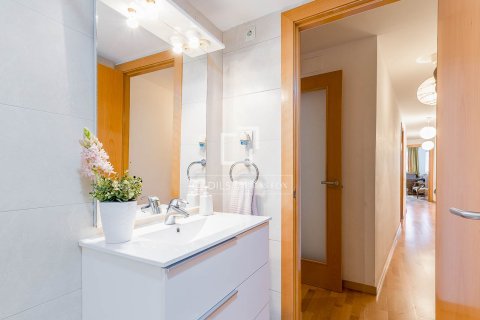 Apartament w Barcelona, Hiszpania 3 sypialnie, 98 mkw. nr 160821 – zdjęcie 27