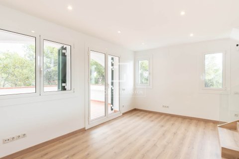 Продажа виллы в Кастельдефельс, Барселона, Испания 4 спальни, 133м2 №160819 - фото 6