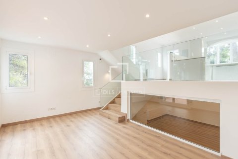 Продажа виллы в Кастельдефельс, Барселона, Испания 4 спальни, 133м2 №160819 - фото 5