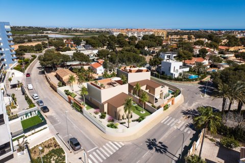 Villa à vendre à Dehesa De Campoamor, Alicante, Espagne, 4 chambres, 275 m2 No. 189750 - photo 11
