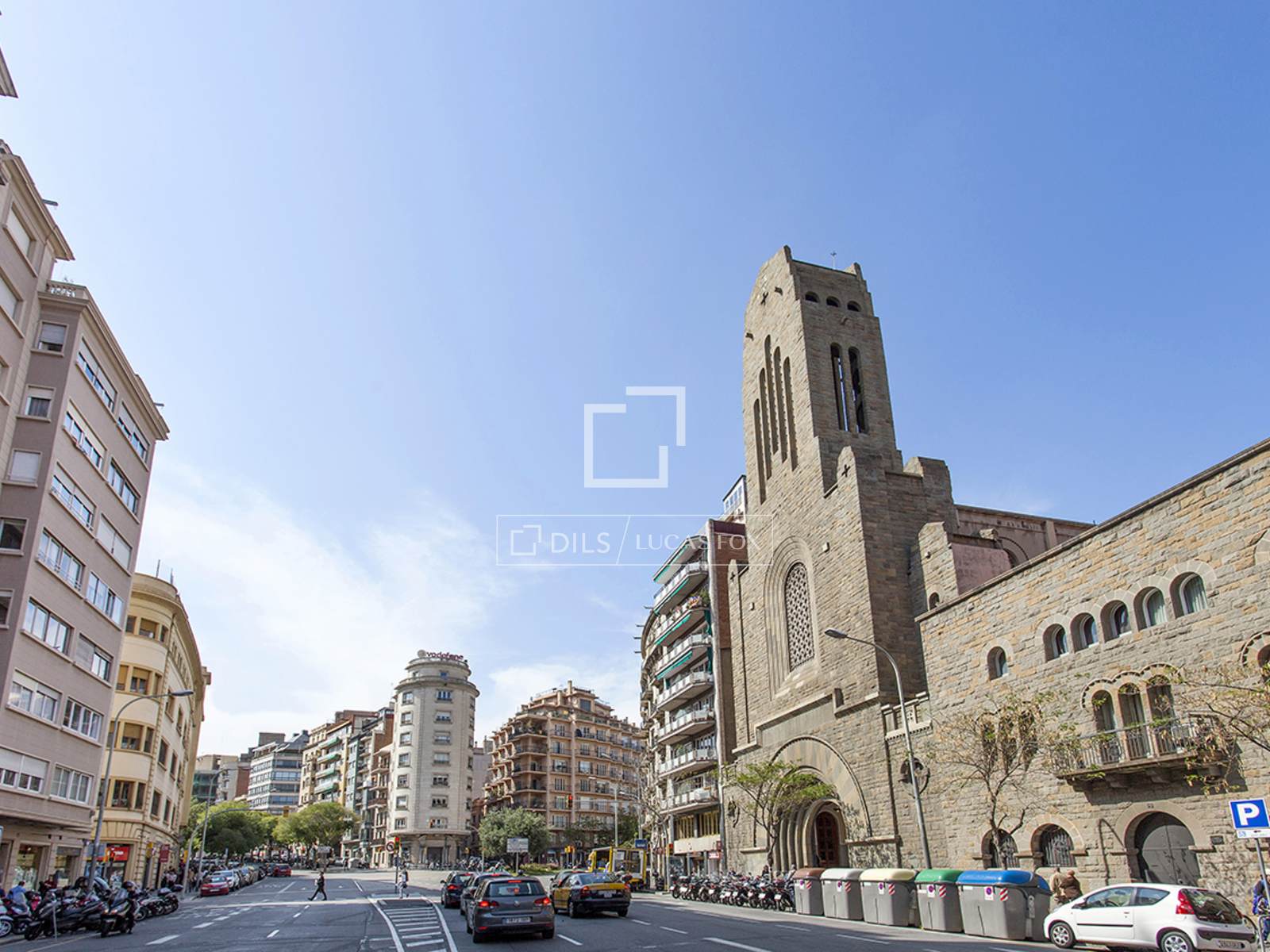 Lägenhet i Barcelona, Spanien 4 sovrum, 201 kvm. Nr. 192556