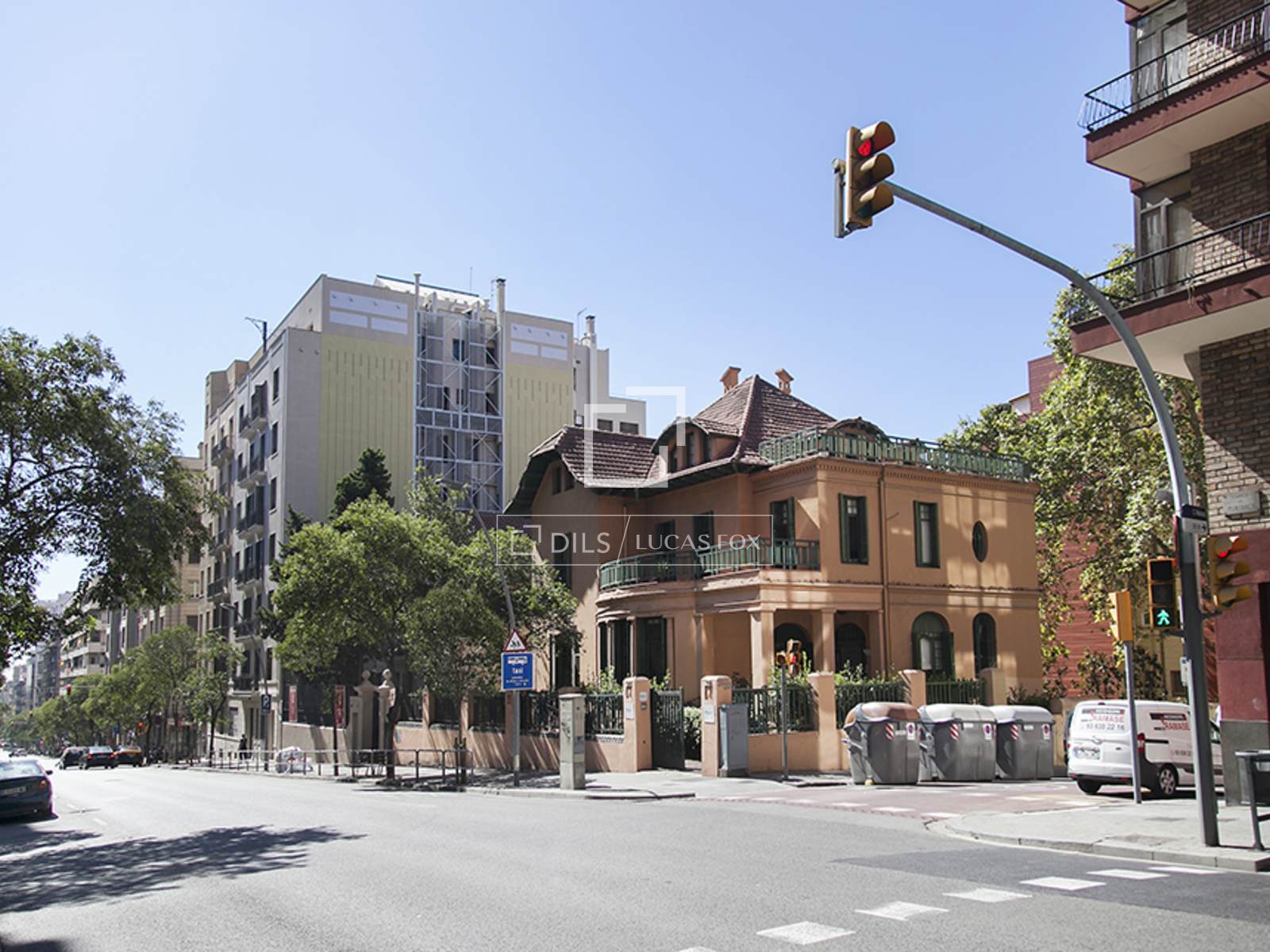 Lägenhet i Barcelona, Spanien 4 sovrum, 201 kvm. Nr. 192556