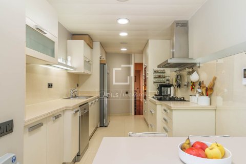 Appartamento in vendita a Barcelona, Spagna 4 camere da letto, 198 mq. N° 192559 - foto 16