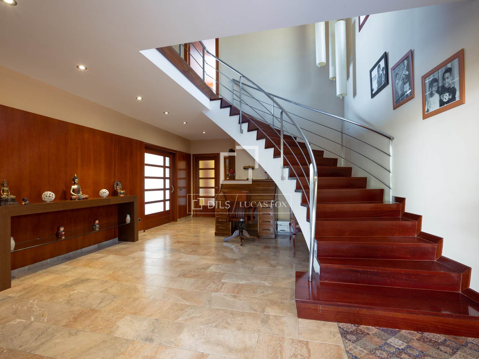 Villa a Premia De Dalt, Barcelona, Spagna 5 camere da letto, 563 mq. N° 192554