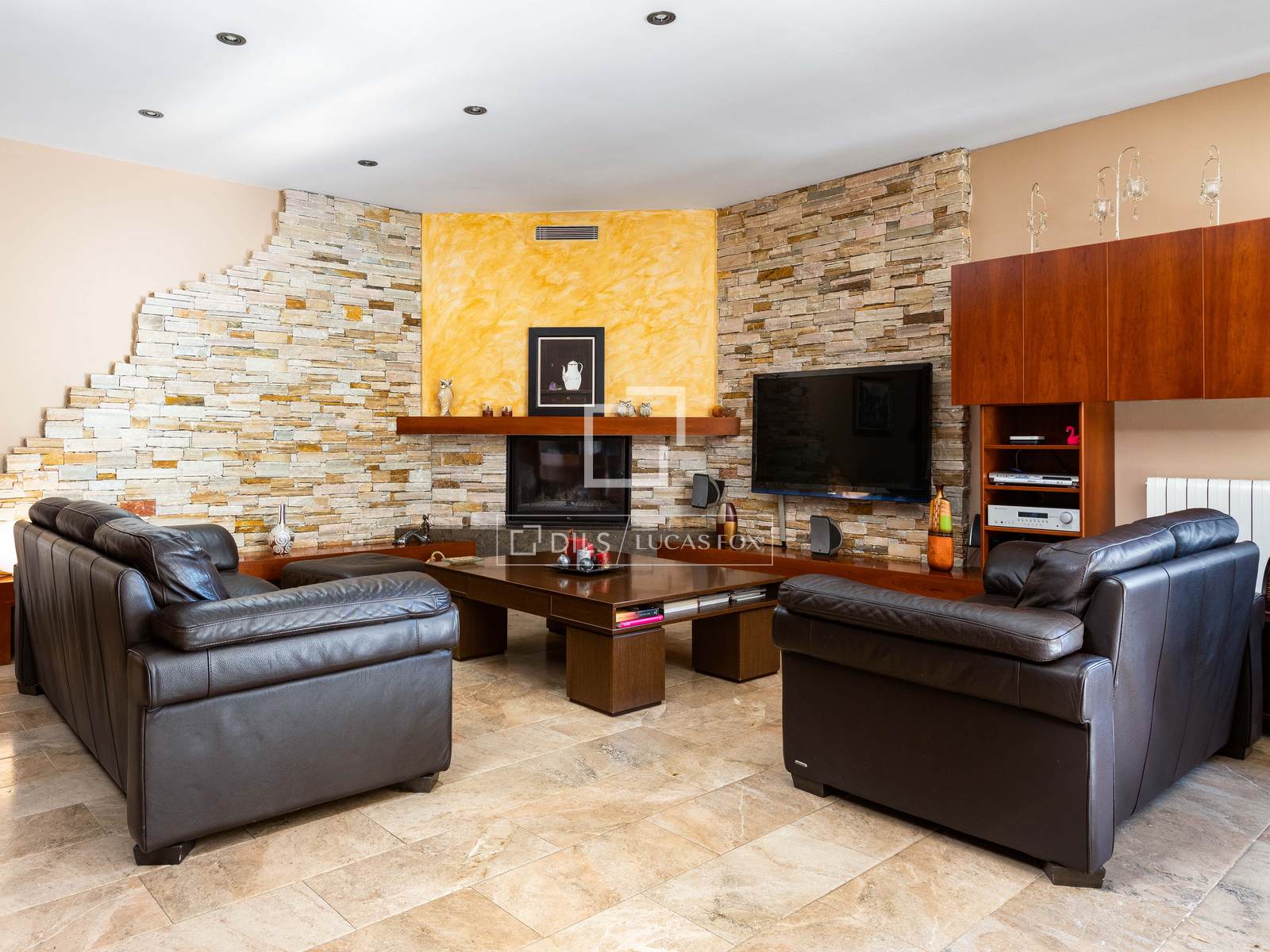 Villa a Premia De Dalt, Barcelona, Spagna 5 camere da letto, 563 mq. N° 192554