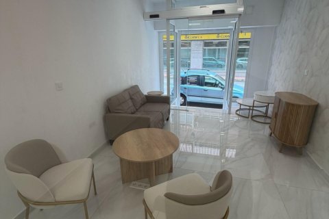 Commercial property à Torrevieja, Alicante, Espagne 87.85 m2 No. 177804