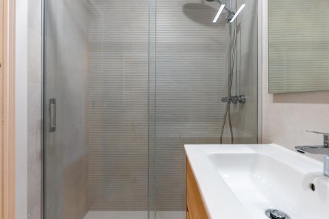 Apartment à vendre à Madrid, Espagne, 1 chambre, 68 m2 No. 177805 - photo 30