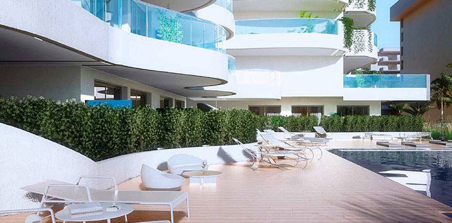 Apartment in Fuengirola, Malaga, Spain 3 bedrooms, 147 sq.m. No. 133595