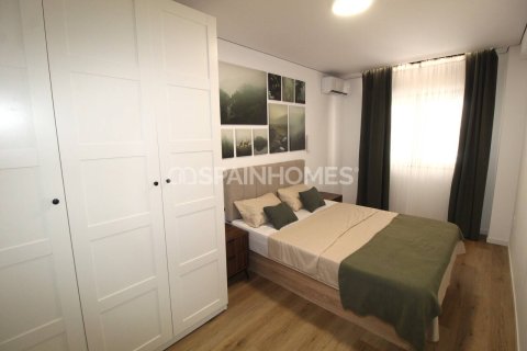 Huoneisto myytävänä Torrevieja, Alicante, Espanja, 2 makuuhuonetta, 78 m2 No. 187461 - kuva 14
