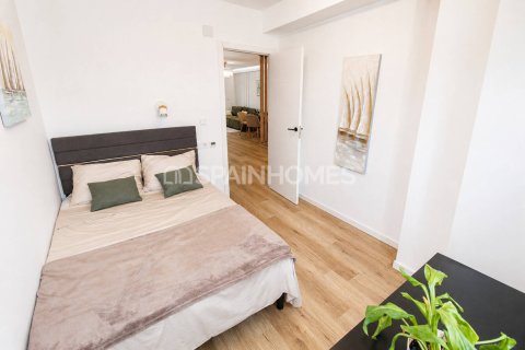 Apartment for sale in Torrevieja, Alicante, Spain 2 bedrooms, 78 sq.m. No. 187461 - photo 11