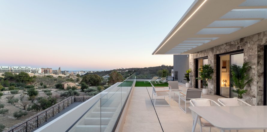 Dzīvoklis Benidorm, Alicante, Spānijā 2 istabas, 135 m2 Nr. 135877