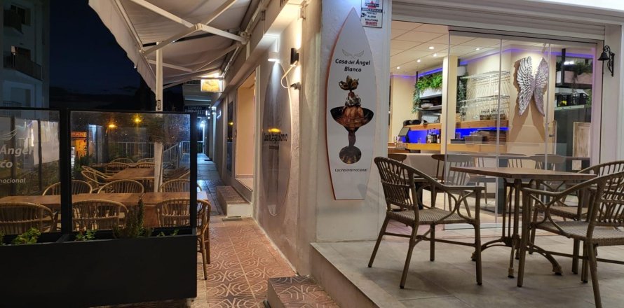 Commercial property Calpe, Alicante, Espagne 85 m2 No. 133046