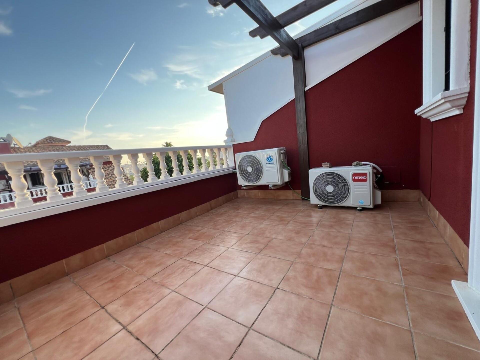 Huvila Torrevieja, Alicante, Espanja 3 makuuhuonetta, 110 m2 No. 186862