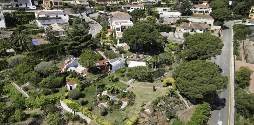 Terreno a Lloret de Mar, Girona, Spagna 7968 mq. N° 153690