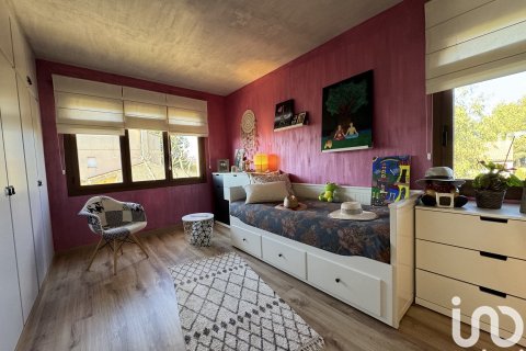 Dom w Barcelona, Hiszpania 4 sypialnie, 400 mkw. nr 153687 – zdjęcie 19