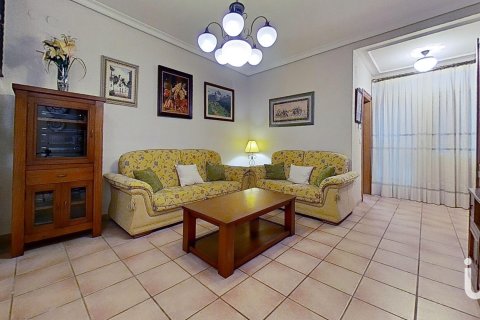 Dom w Vila-real, Castellon, Hiszpania 4 sypialnie, 194 mkw. nr 153693 – zdjęcie 9