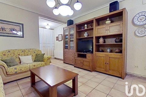 Dom w Vila-real, Castellon, Hiszpania 4 sypialnie, 194 mkw. nr 153693 – zdjęcie 8