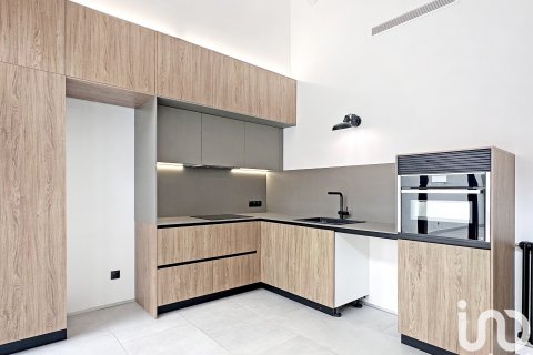 Lägenhet till salu i Barcelona, Spanien 2 sovrum, 75 kvm. Nr. 153692 - foto 9