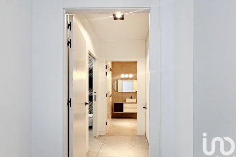 Lägenhet till salu i Barcelona, Spanien 2 sovrum, 75 kvm. Nr. 153692 - foto 12