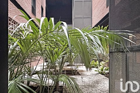 Lägenhet till salu i Barcelona, Spanien 2 sovrum, 75 kvm. Nr. 153692 - foto 24