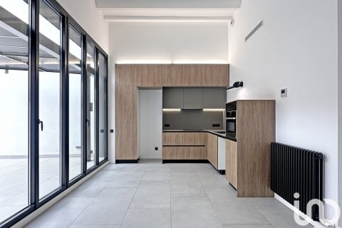 Lägenhet till salu i Barcelona, Spanien 2 sovrum, 75 kvm. Nr. 153692 - foto 10