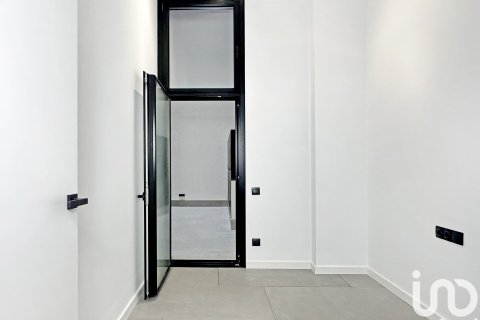 Lägenhet till salu i Barcelona, Spanien 2 sovrum, 75 kvm. Nr. 153692 - foto 18