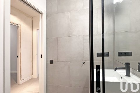 Lägenhet till salu i Barcelona, Spanien 2 sovrum, 75 kvm. Nr. 153692 - foto 17