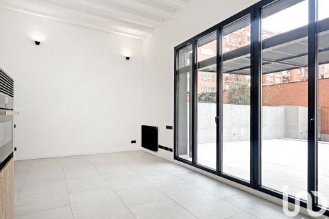 Lägenhet till salu i Barcelona, Spanien 2 sovrum, 75 kvm. Nr. 153692 - foto 7
