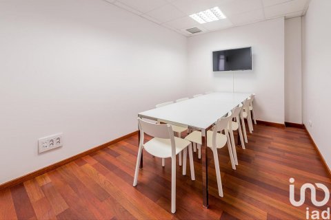 Lokal usługowy w Sitges, Barcelona, Hiszpania 10 sypialni, 174 mkw. nr 153689 – zdjęcie 6