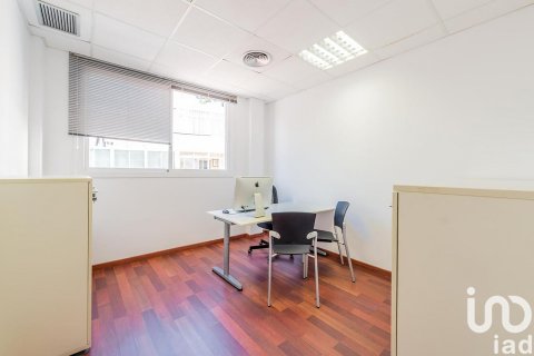 Lokal usługowy w Sitges, Barcelona, Hiszpania 10 sypialni, 174 mkw. nr 153689 – zdjęcie 8