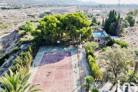 Dom w Mutxamel, Alicante, Hiszpania 5 sypialni, 987 mkw. nr 153691 – zdjęcie 7