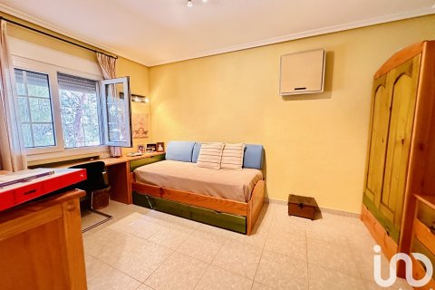 Dom w Mutxamel, Alicante, Hiszpania 5 sypialni, 987 mkw. nr 153691 – zdjęcie 20