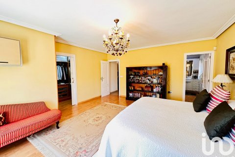 Dom w Mutxamel, Alicante, Hiszpania 5 sypialni, 987 mkw. nr 153691 – zdjęcie 24