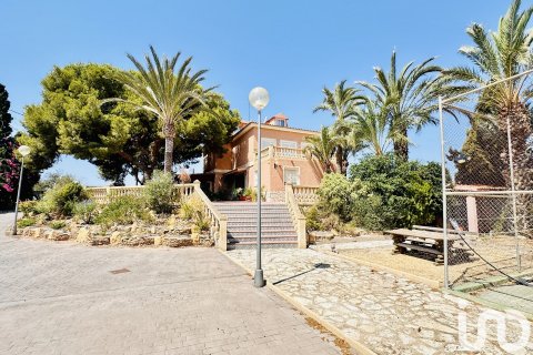Dom w Mutxamel, Alicante, Hiszpania 5 sypialni, 987 mkw. nr 153691 – zdjęcie 2